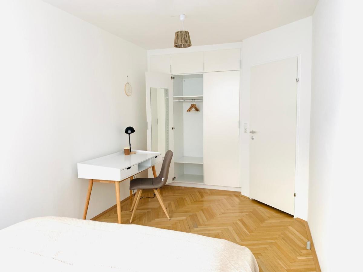 Ruhige Wohnung Im Gasometer Wien *Wifi*U3*Netflix* Bagian luar foto