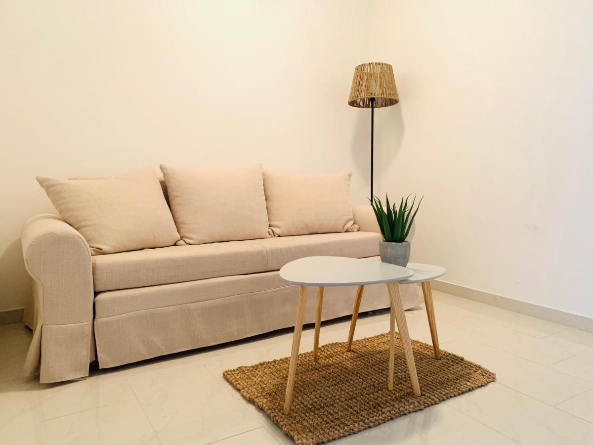 Ruhige Wohnung Im Gasometer Wien *Wifi*U3*Netflix* Bagian luar foto