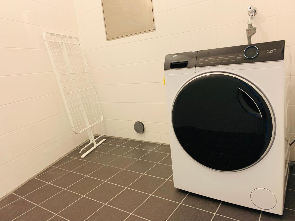 Ruhige Wohnung Im Gasometer Wien *Wifi*U3*Netflix* Bagian luar foto