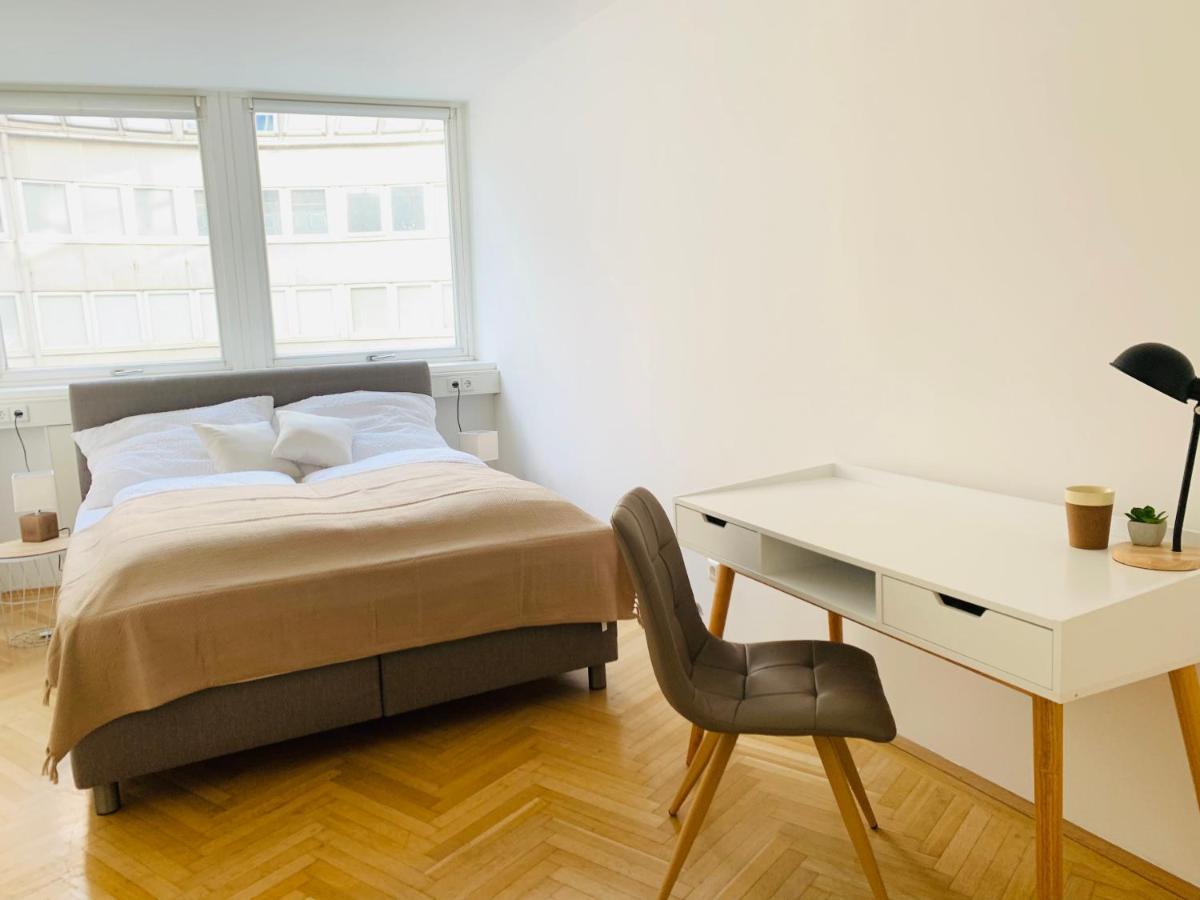 Ruhige Wohnung Im Gasometer Wien *Wifi*U3*Netflix* Bagian luar foto