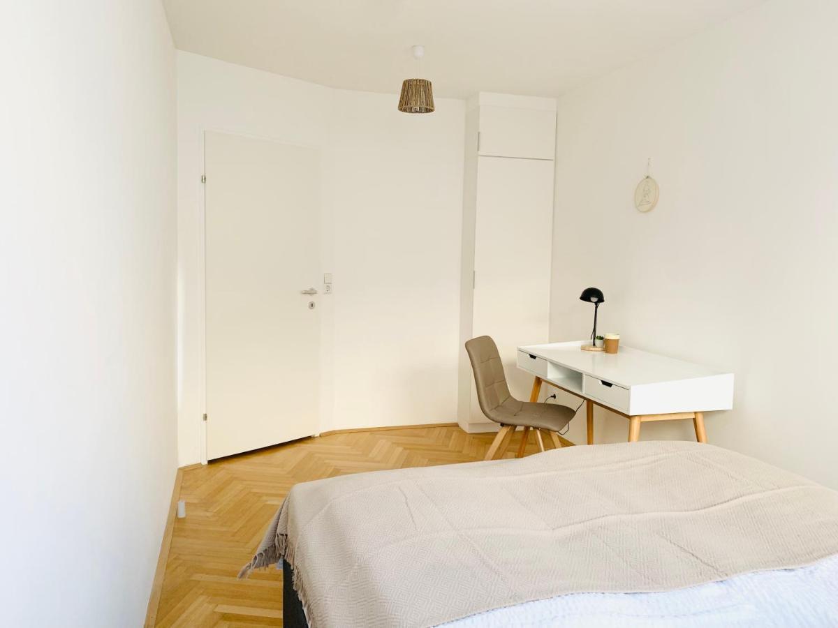 Ruhige Wohnung Im Gasometer Wien *Wifi*U3*Netflix* Bagian luar foto
